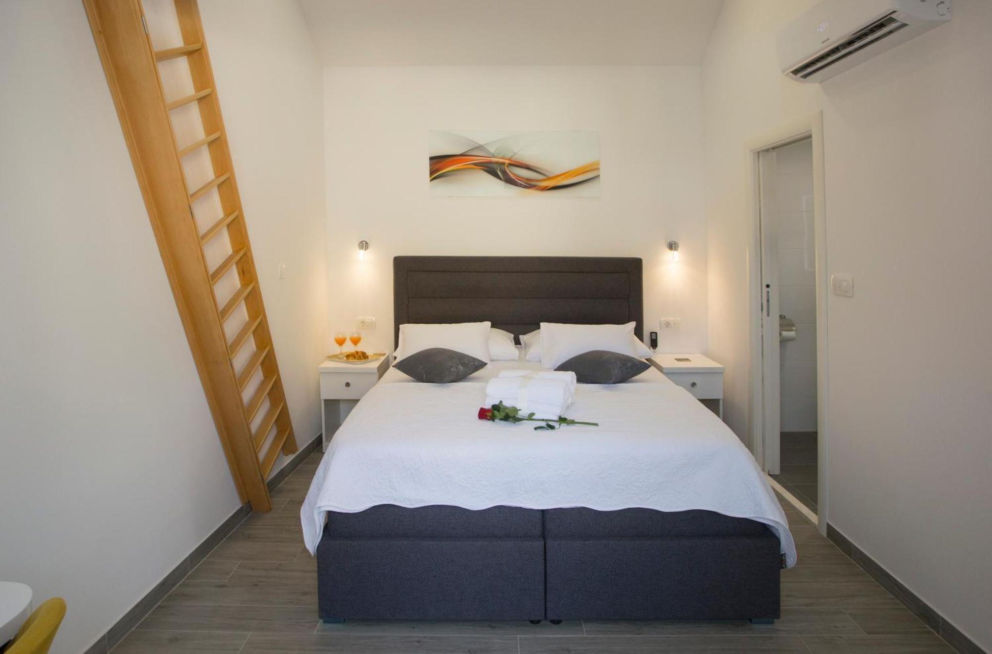Central Old Town Rooms 1 Σπλιτ Εξωτερικό φωτογραφία